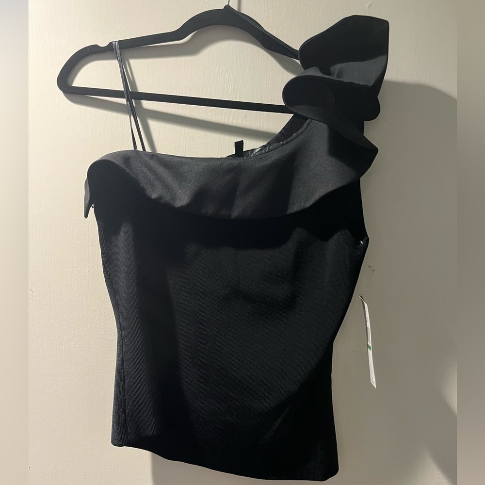 Carmen Marc Valvo top